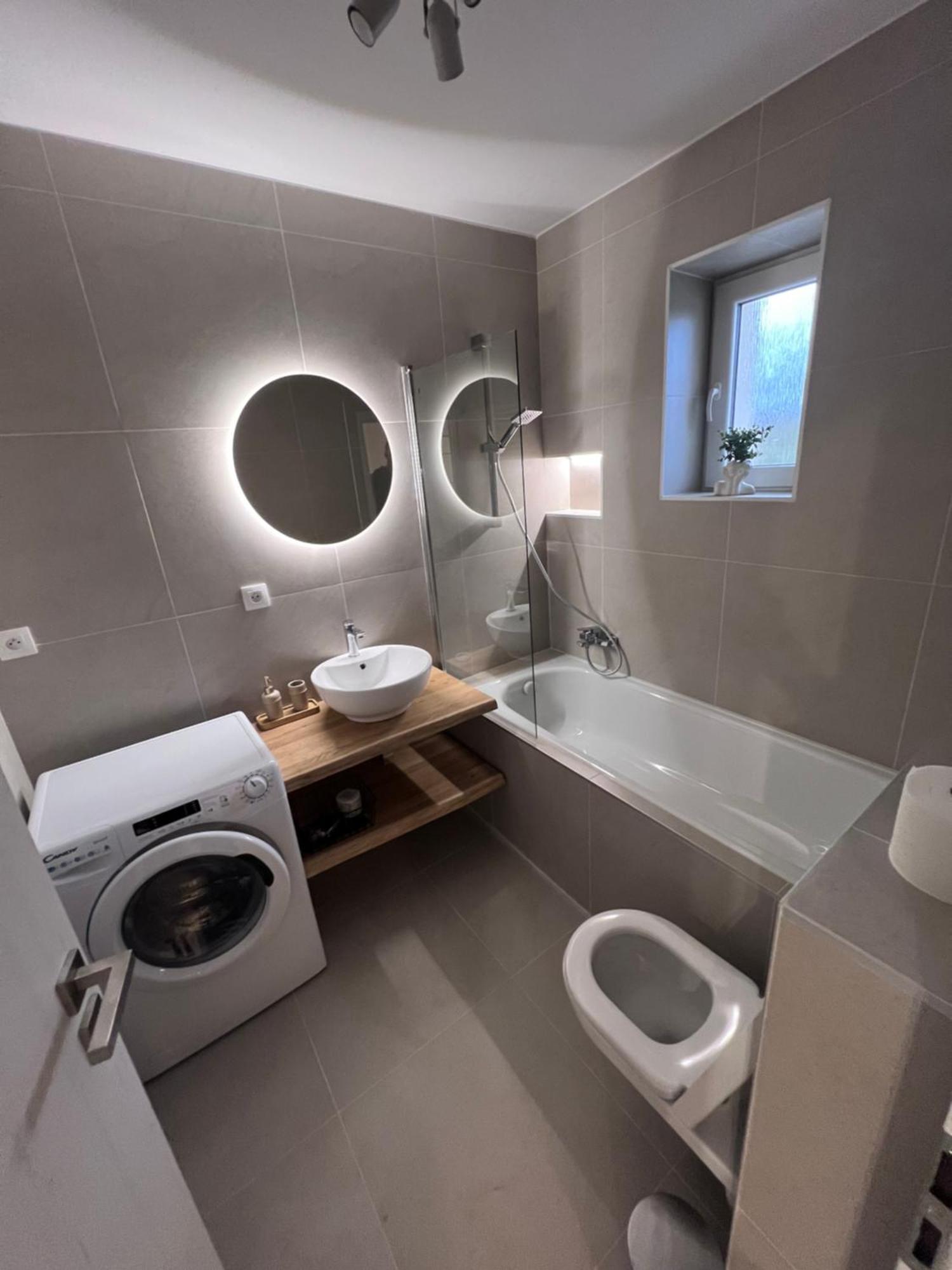 Apartment Zanzi Samorin Luaran gambar