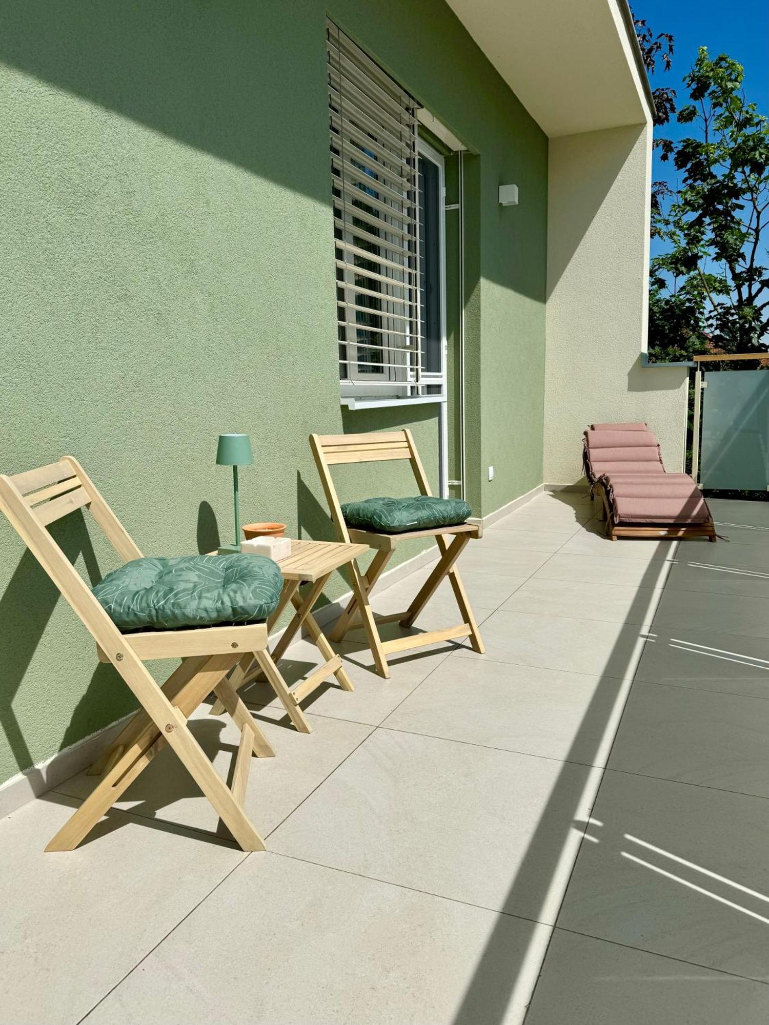 Apartment Zanzi Samorin Luaran gambar